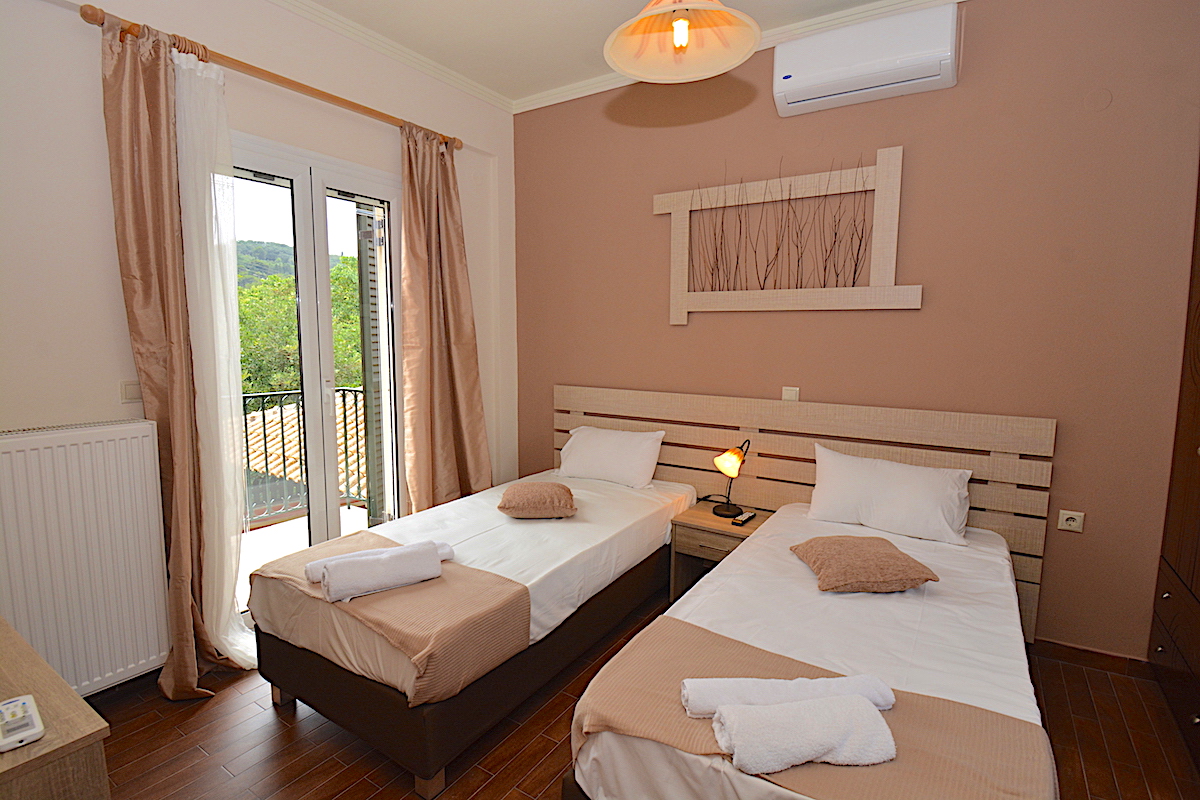 Double Bed Room | Villa Alex Double Bed Room | Villa Alex
